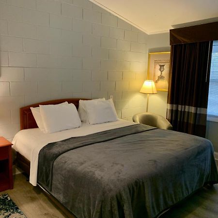 Hill Top Motel Wrightstown Eksteriør billede
